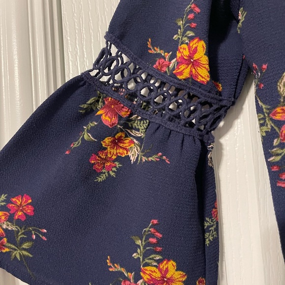 Blue Floral Cardigan - Picture 2 of 4